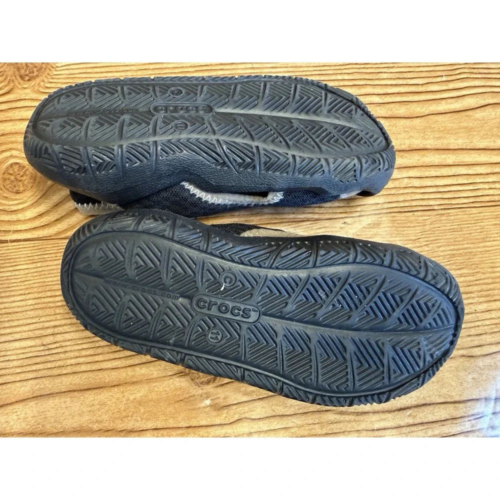 Boys Crocs Swiftwater Sandals Closed Toe Slide On Black Water‎ Shoes Childs 11